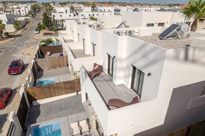 Exterior 4