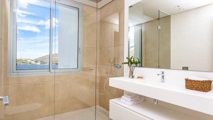 Image No.39-3 Bed Apartment for sale