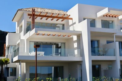 Exterior 6