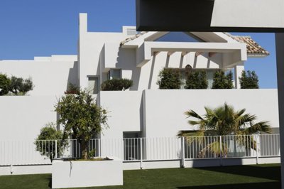 Exterior 7