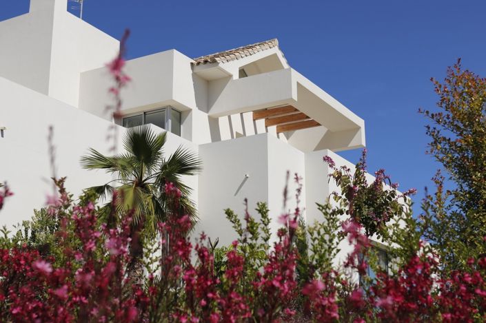 Image No.21-3 Bed Apartment for sale