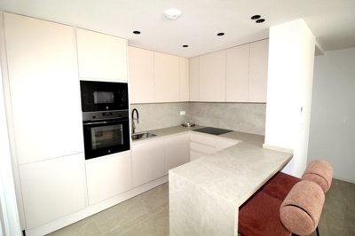 Interior 4