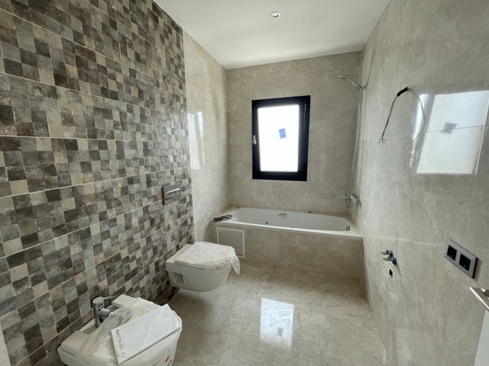 Image No.75-5 Bed House/Villa for sale