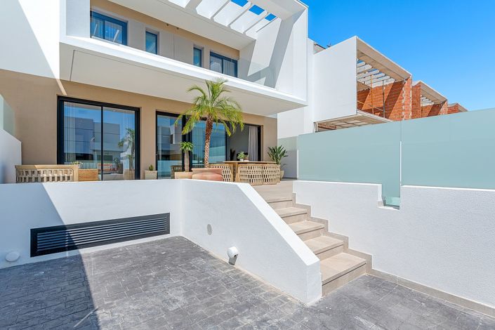 Image No.3-3 Bed House/Villa for sale