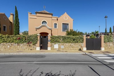 Exterior 9