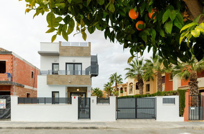 Exterior 5