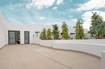 Exterior 10