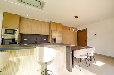 Interior 4