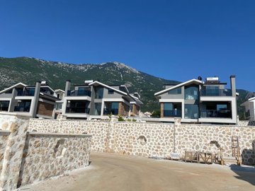 Exterior 3