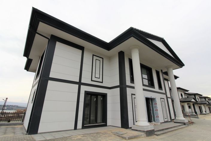 Image No.2-Maison / Villa de 6 chambres à vendre à Karsiyaka