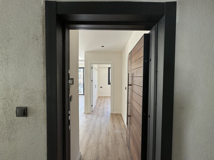 Image No.18-2 Bed Apartment for sale