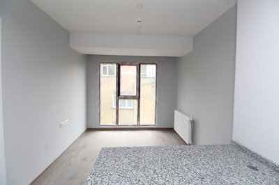 Interior 6