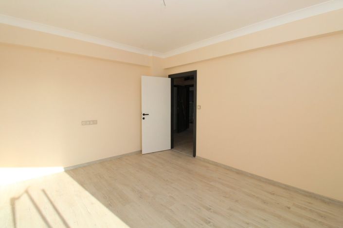 Image No.12-1 Bed Apartment for sale