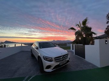 Exterior 10