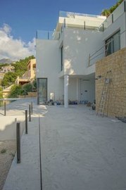 Exterior 4