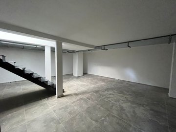 Interior 3