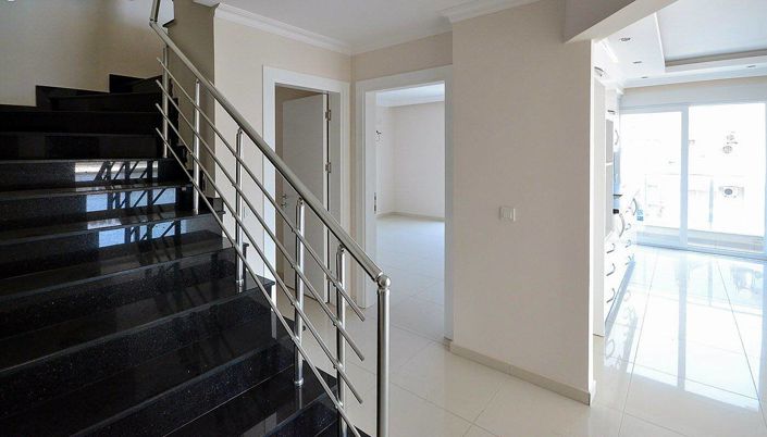 Image No.28-3 Bed Apartment for sale