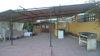 Exterior 5