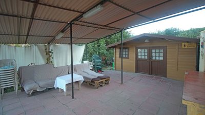 Exterior 6