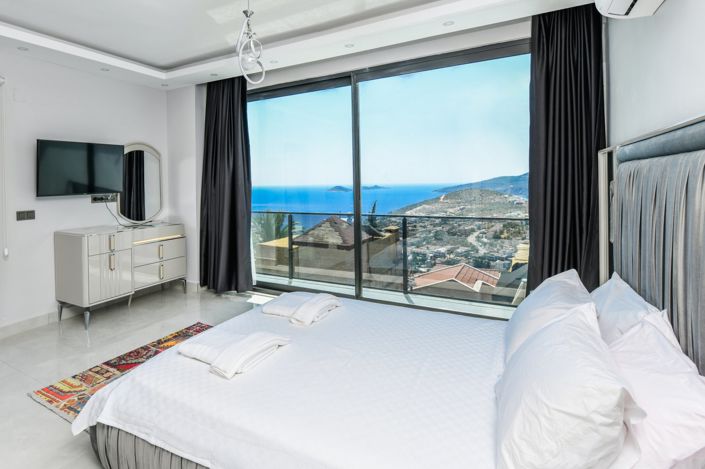 Image No.12-4 Bed House/Villa for sale