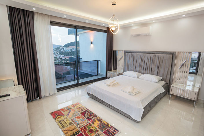 Image No.18-4 Bed House/Villa for sale