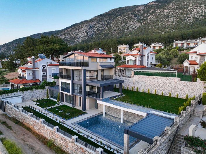 Image No.1-4 Bed House/Villa for sale