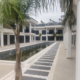 Exterior 4