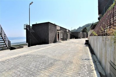 Exterior 5