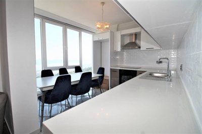 Interior 5