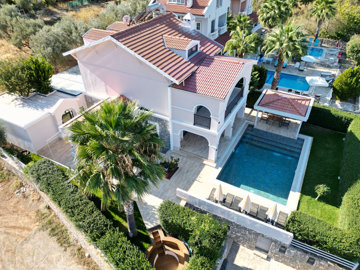 Exterior 5