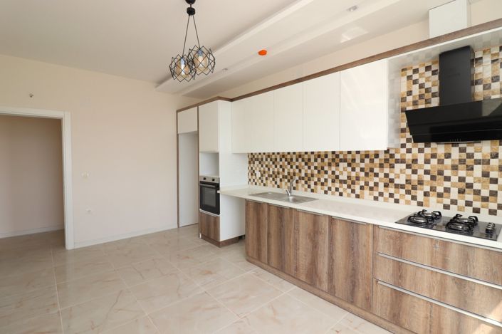 Image No.8-4 Bed Apartment for sale