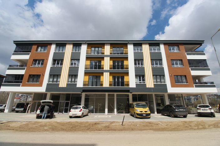 Image No.1-4 Bed Apartment for sale