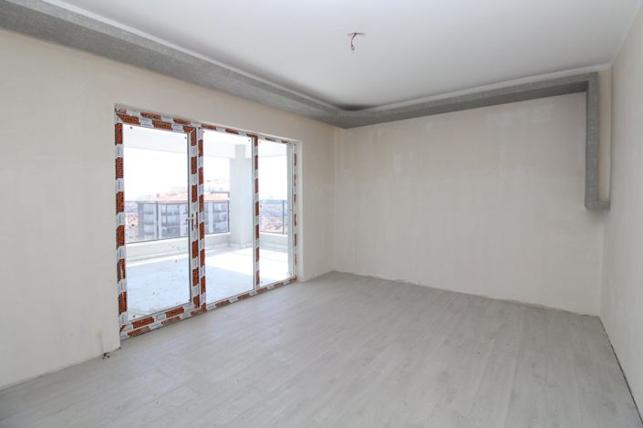 Image No.14-4 Bed Apartment for sale