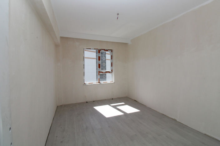 Image No.17-4 Bed Apartment for sale