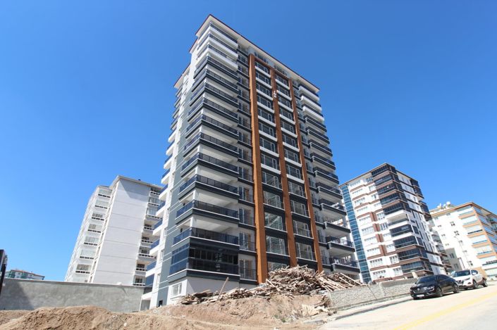 Image No.2-4 Bed Apartment for sale