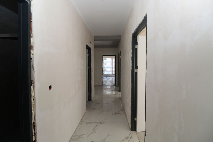 Image No.26-4 Bed Apartment for sale