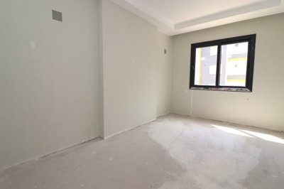 Interior 12