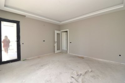 Interior 3
