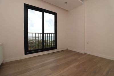 Interior 11