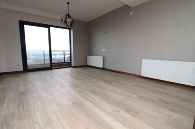 Interior 4