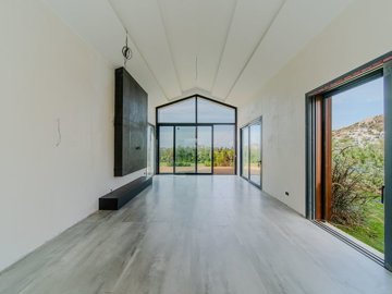 Interior 1
