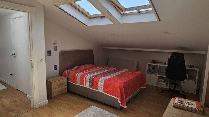 Image No.23-5 Bed Apartment for sale