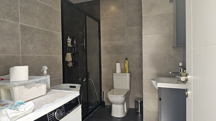 Image No.32-5 Bed Apartment for sale