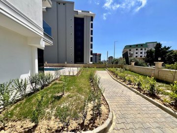 Exterior 5