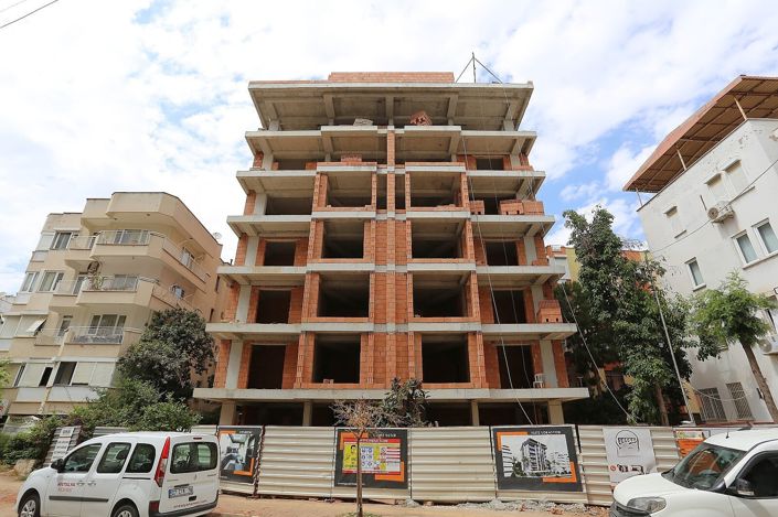 Image No.10-5 Bed Apartment for sale
