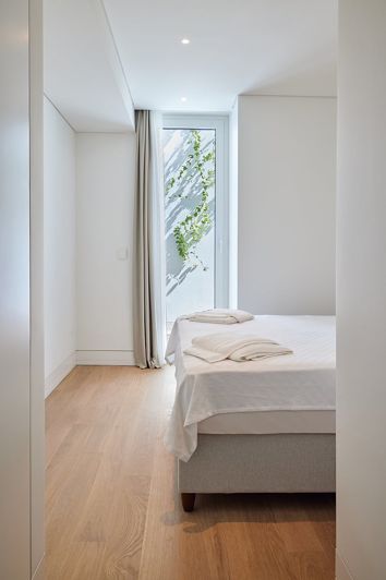 Image No.30-7 Bed House/Villa for sale