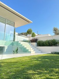 Exterior 6