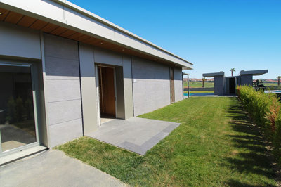 Exterior 12