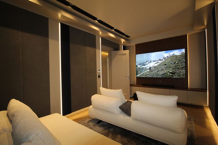 Image No.13-6 Bed House/Villa for sale