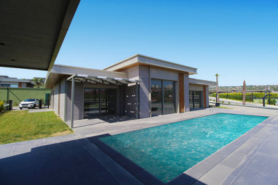 Exterior 3